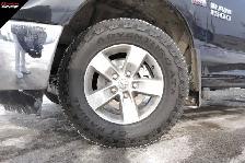 2016 Ram 1500 4X4 Quad Cab 140.5' SLT |HEMI| NO ACCIDENTS | ONE - Photo 8