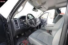 2016 Ram 1500 4X4 Quad Cab 140.5' SLT |HEMI| NO ACCIDENTS | ONE - Photo 11