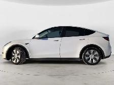 2022 Tesla Model Y Long Range AWD | Hardware 3.0 | Heat Pump | M - Photo 2