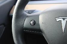 2022 Tesla Model Y - Photo 13