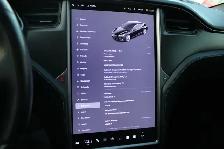 2020 Tesla Model S - Photo 23