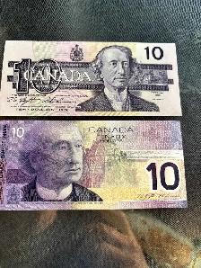 1989   2001 $10 bills with identical serial numbers