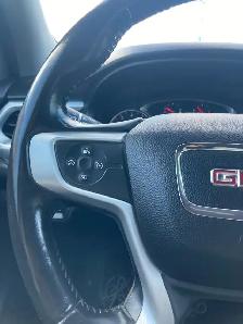 2019 GMC Acadia AWD 4dr SLE - Photo 12