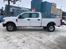 2017 Ford Super Duty F-350 SRW XL Crew Cab - Photo 2