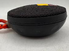 JBL Clip 2 Waterproof Bluetooth Speaker with 3.5mm Audio Cable - Photo 5