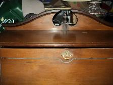 3 Drawer Drop Front Desk ~ Needs some TLC ~ cheap! Calls Only! - Photo 3