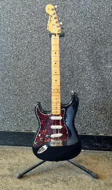 Left Handed 06/20 Fender Stratocaster Electric Guitar (29725794)