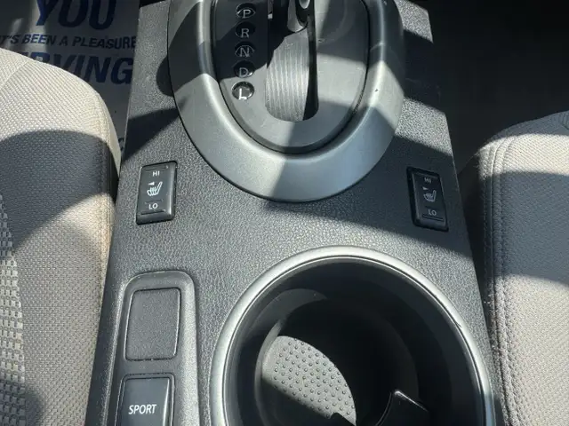 2013 Nissan Rogue SV - Photo 15