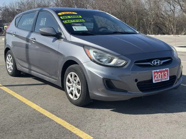 2013 Hyundai Accent L 5 SPEED
