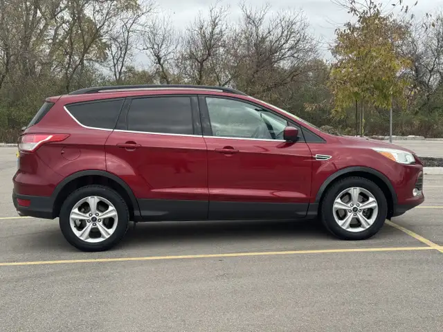 2014 Ford Escape SE - Photo 9