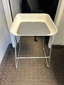 Steelcase Scoop Bar Height Stool-Excellent Condition-Call us!