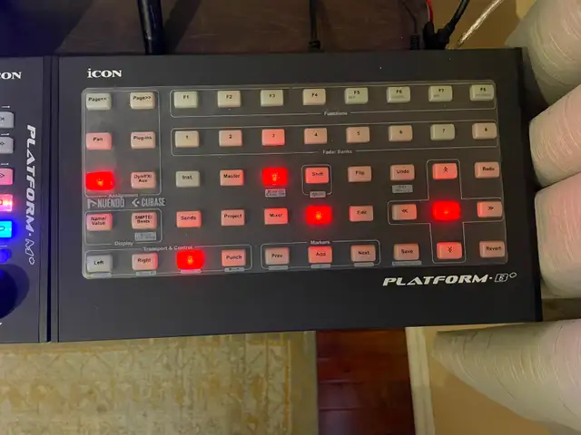 DAW Control Surface System - Photo 4