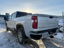 2022 Chevrolet Silverado 2500HD LT CREW CAB, 6.6L, V8, Clean Car - Photo 7