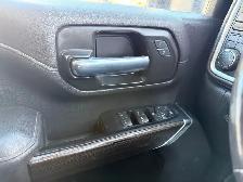 2022 Chevrolet Silverado 2500HD LT CREW CAB, 6.6L, V8, Clean Car - Photo 11