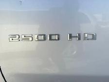2022 Chevrolet Silverado 2500HD LT CREW CAB, 6.6L, V8, Clean Car - Photo 20