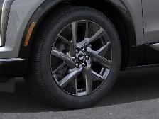 2026 Cadillac OPTIQ - Photo 9