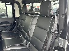 2021 Jeep Gladiator Rubicon | ONE OWNER| NO ACCIDENTS | 4WD | LE - Photo 14