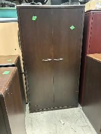 Second-Hand Furniture in Excellent Condition-Call Now! - Photo 3