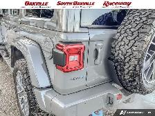 2023 Jeep Wrangler 4DR HIGH ALTITUDE | HYBRID | SKY TOP | TOW GR - Photo 11