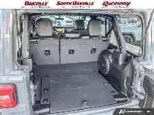 2023 Jeep Wrangler 4DR HIGH ALTITUDE | HYBRID | SKY TOP | TOW GR - Photo 12