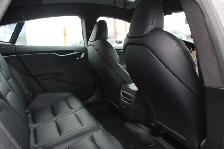 2020 Tesla Model S - Photo 17