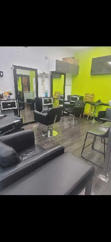 Established Salon/Barber Chair for rent