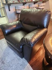 RECLINER ROCKER CHAIR