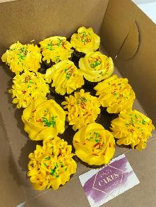 The wheels on the bus cake, pokemon cake , Nintendo cake - Photo 8