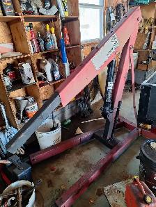 Engine Crane - Photo 3