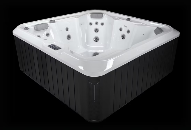 FunSpa – 4 Seats   Lounger Hot Tub