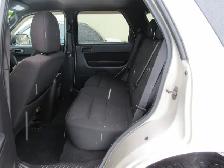 2010 Ford Escape XLT - Photo 12