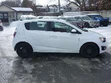 2015 Chevrolet Sonic LT - Photo 3