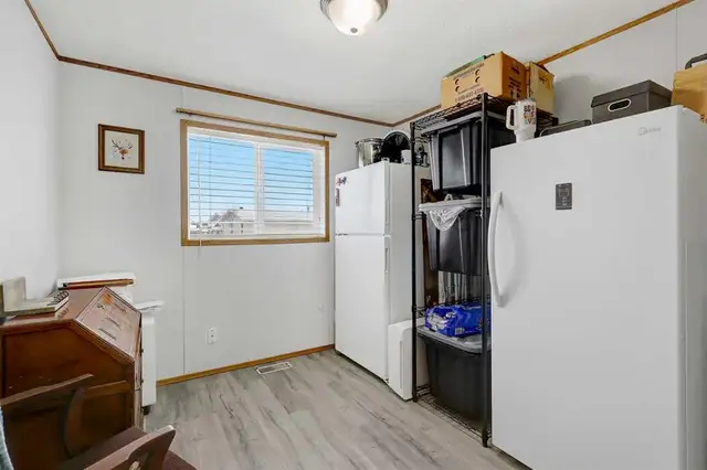 Well Cared For Mobile Home in Clairmont