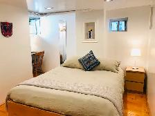 Bloor & Ossington - Downtown Toronto suite