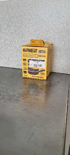 Dewalt DCR008 Mini Bluetooth Speaker (32515985)