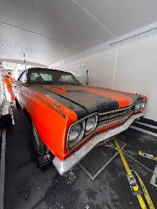 Classic cars shipping