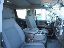 2024 Chevrolet Silverado 1500 Custom 4x4 w/ 2.7L Turbo | CLEAN U - Photo 8