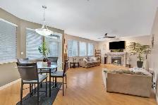 4 Bed Home w/ 4 Den   4 Bath on Quiet Cul-De-Sac - Photo 3