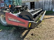 Macdon Hay Header - Photo 2