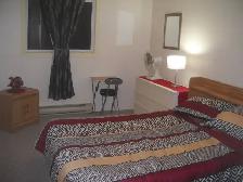 11X14 ROOM IN A PEACFUL HOME/APRIL 1ST/MAY 1ST