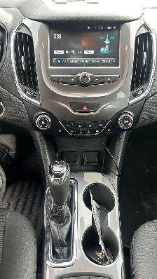 2018 Chevrolet Cruze LT - Photo 12