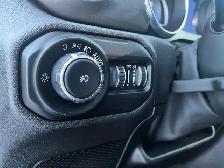 2021 Jeep Wrangler Unlimited Sahara Sahara | V6  COLOR MATCH... - Photo 12