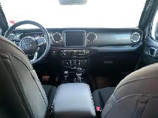 2021 Jeep Wrangler Unlimited Sahara Sahara | V6  COLOR MATCH... - Photo 13