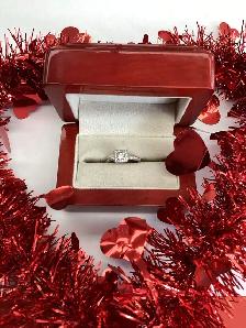 bague en or et diamants carré - Photo 2