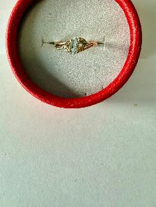 Women's 10K Gold Ring w Blue Topaz ~Size 4