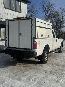2015 Ford Super Duty F-250 SRW 4x4 with high roof cap — CERTIFIE - Photo 5