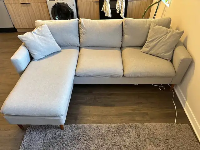 EVERYTHING FREE – APARTMENT CLEAR-OUT