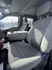 2019 Ford Super Duty F-350 SRW 8 FT BOX WITH CAP — CERTIFIED — - Photo 8