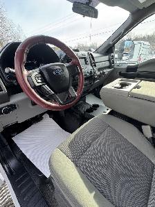 2019 Ford Super Duty F-350 SRW 8 FT BOX WITH CAP — CERTIFIED — - Photo 9