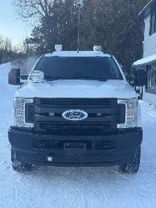 2017 Ford Super Duty F-250 SRW 8 FT LONG BOX WITH CAP — CERTIFIE